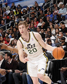 用归化策略 用归化策略